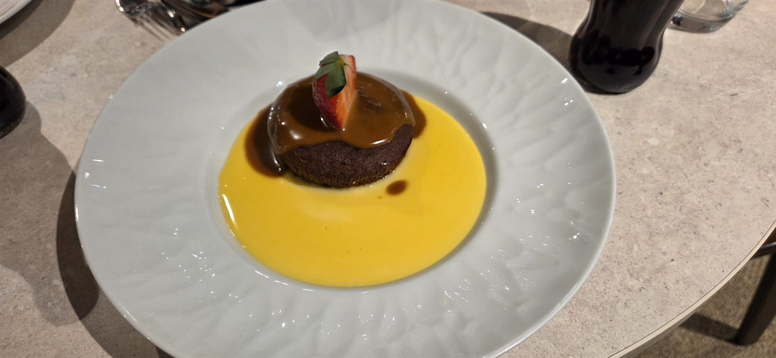 Eftirrétturinn er borinn fram í hálfleik