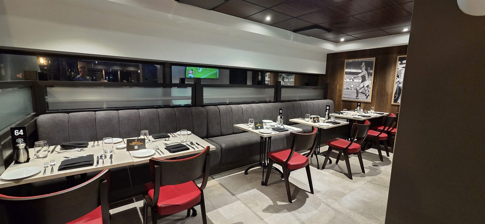 Annað sjónarhorn úr hospitality sal á Old Trafford